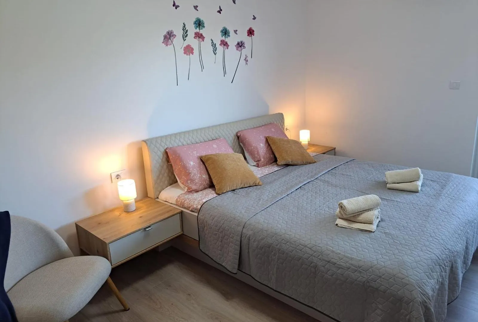 Modern 2-Bedroom Apartment Near The Beach Pula